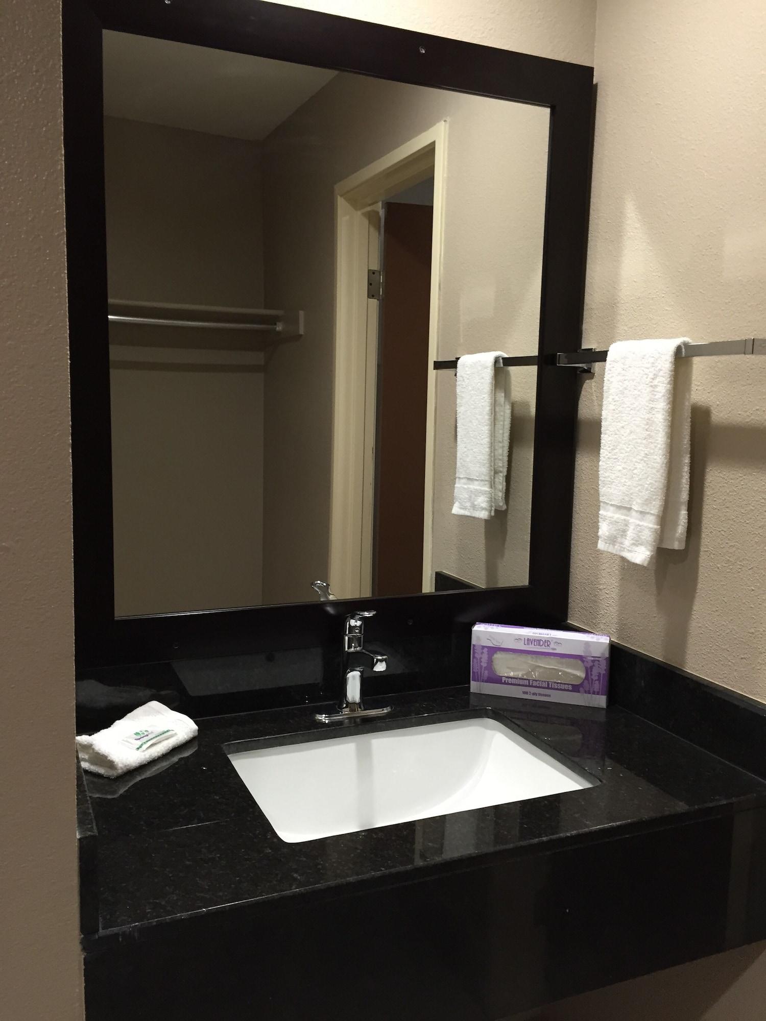 Super 8 By Wyndham National City Chula Vista Eksteriør billede