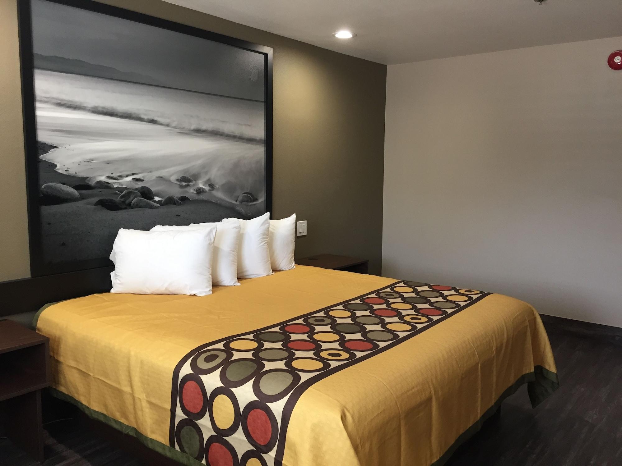 Super 8 By Wyndham National City Chula Vista Eksteriør billede