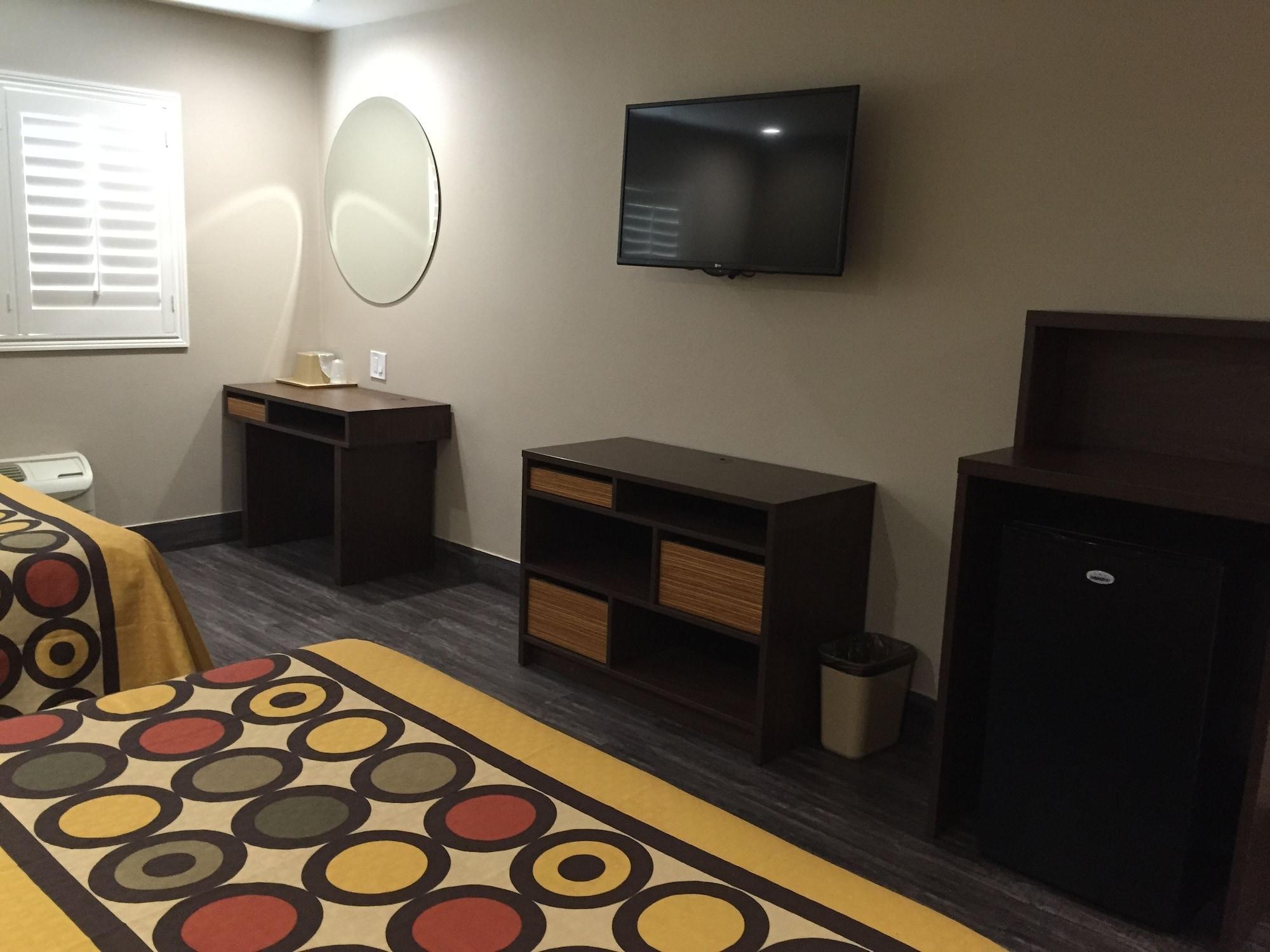 Super 8 By Wyndham National City Chula Vista Eksteriør billede